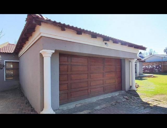 3 BEDROOM HOUSE FOR SALE IN ELSPARK